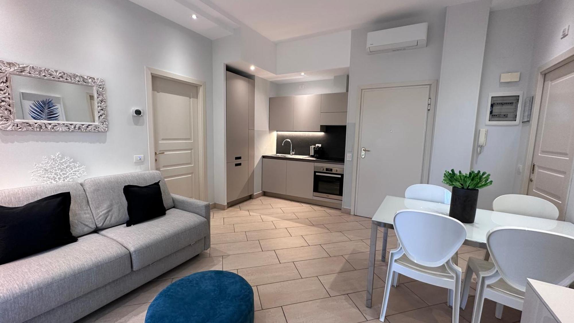 Residence Lungomare - Charming Apartments Riccione Exterior photo