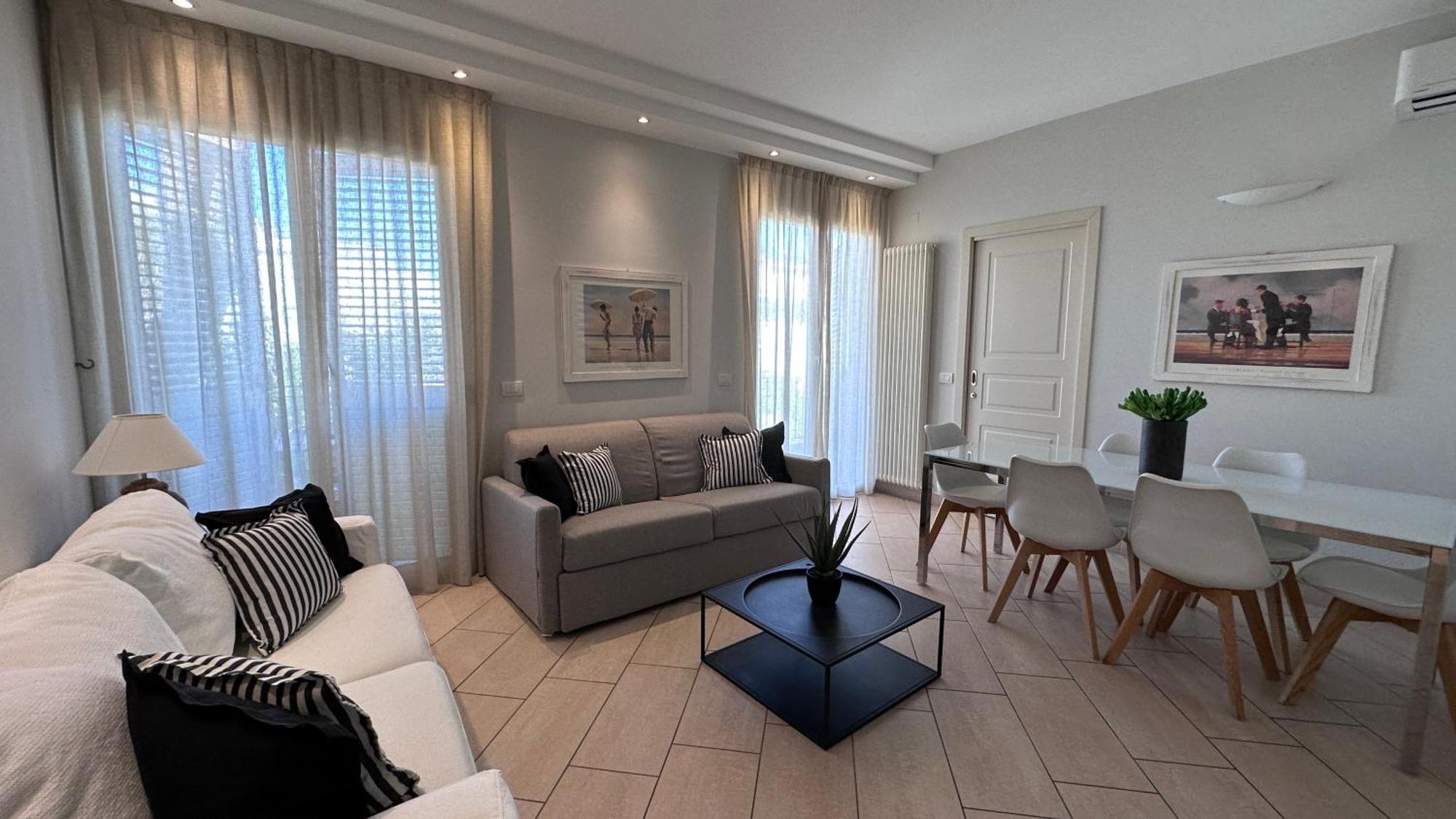 Residence Lungomare - Charming Apartments Riccione Exterior photo