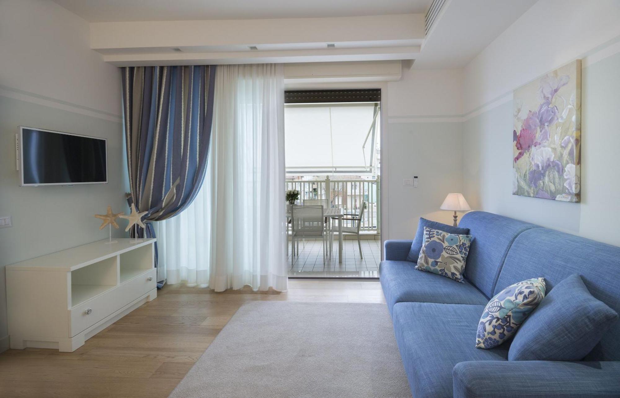 Residence Lungomare - Charming Apartments Riccione Exterior photo